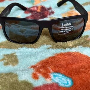 Kaenon Clearly Better Burnet XL Men’s Polarized Black Sunglasses NWT 60 17 140